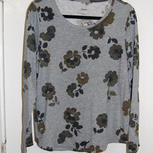 "The Everyday Tee", grey tee with olive and black flowers